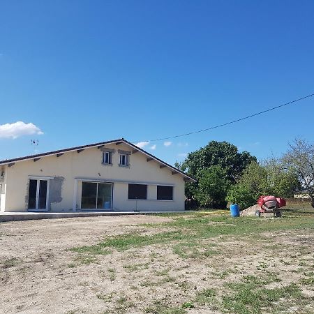 Gîte paisible rénové Hagetmau Extérieur photo
