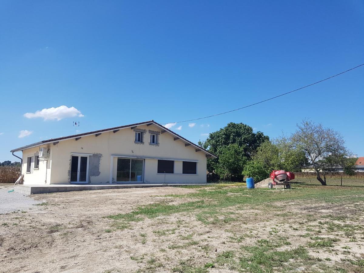 Gîte paisible rénové Hagetmau Extérieur photo